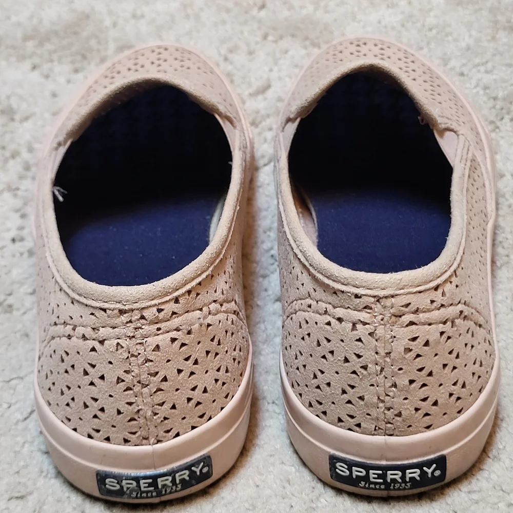 Sperry Women’s Light Pink Seaside Nautical Perforated Slip-On Shoes- Size 7 - Picture 3 of 6